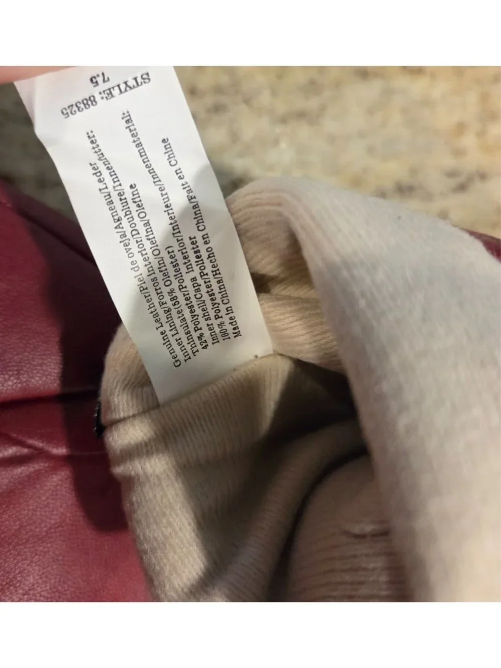 New! Isotoner Womens 7.5 /M Red Leather Gloves Thinsulate Lined 40 gram 88325